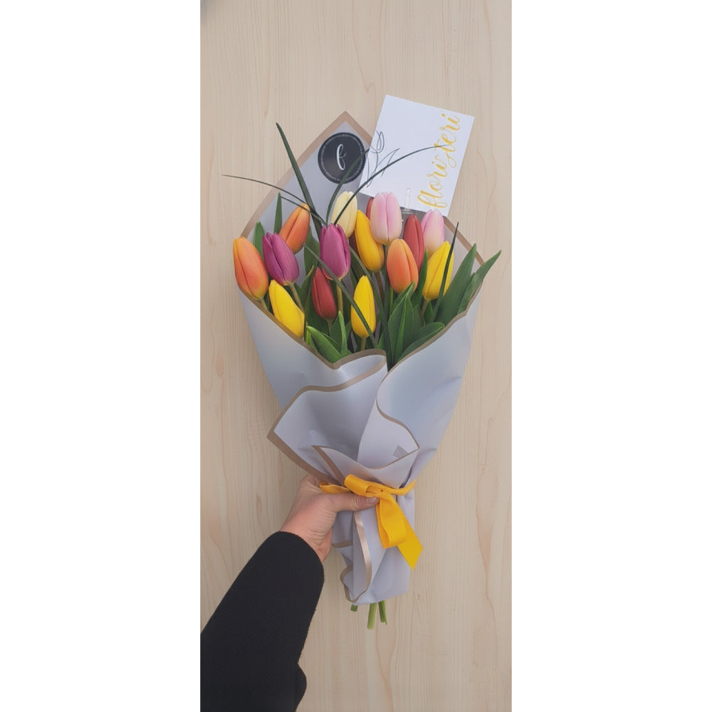 Ramo de Tulipanes Multicolor x15
