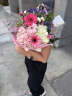 Ramo hortensias y gerberas rosado